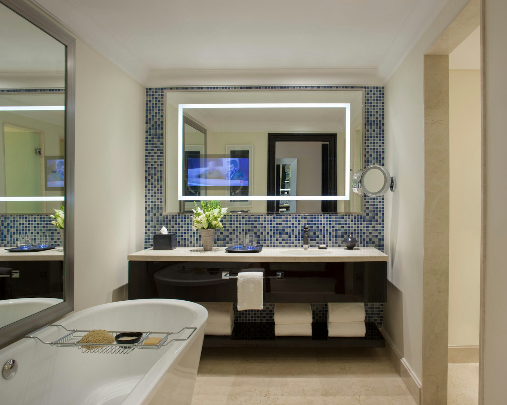 Studio, Suite, Mansion, King Bed, with View