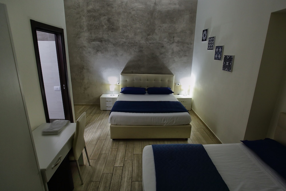 Napoli City Rooms 36/49