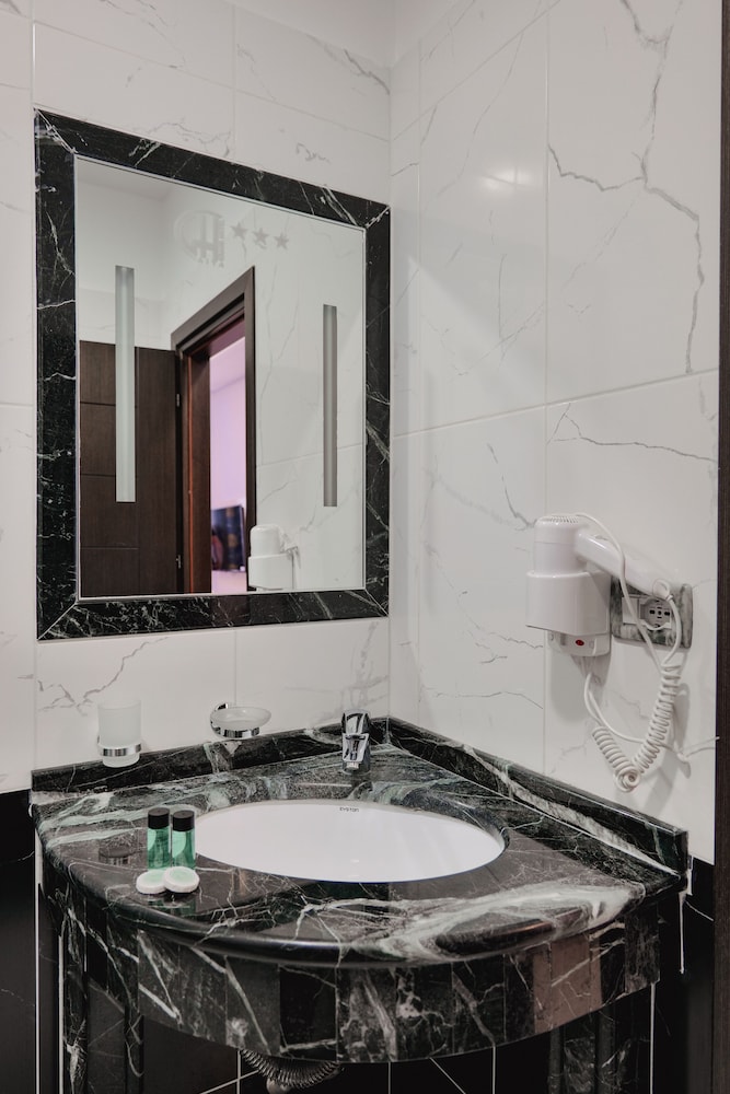 Grand Hotel Aita 45/49