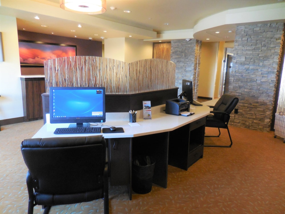 Ledgestone Hotel Billings 55/69