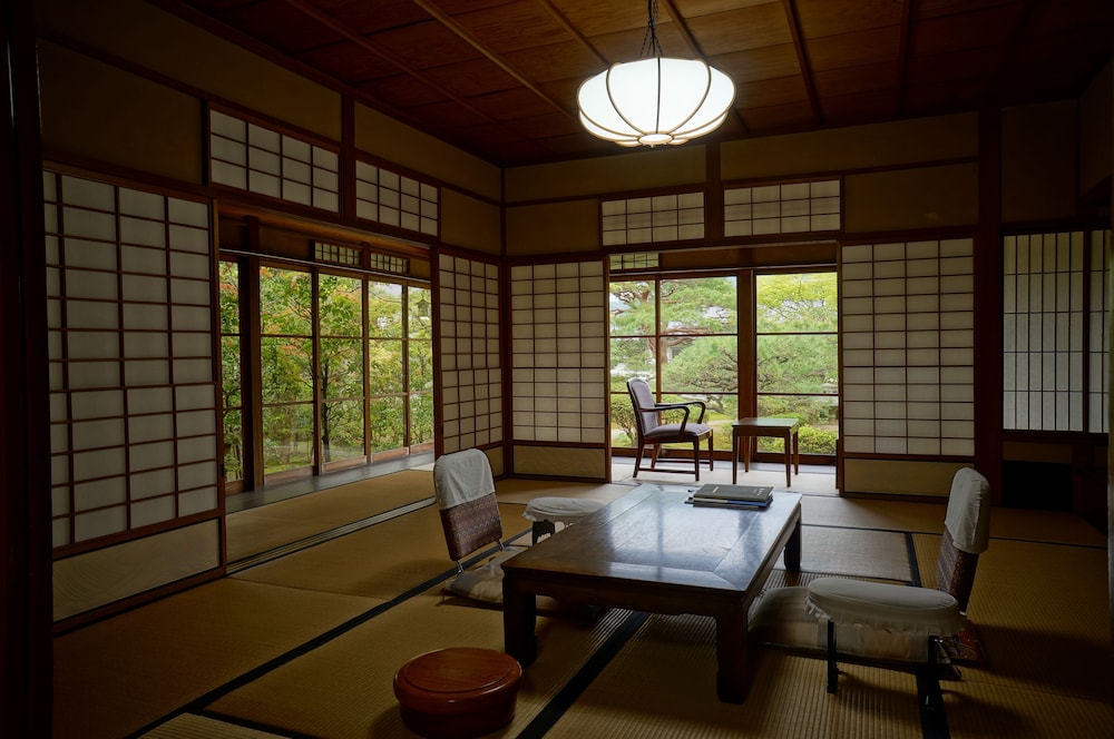 Meisho Sansuien - Yuda Onsen - 10/25