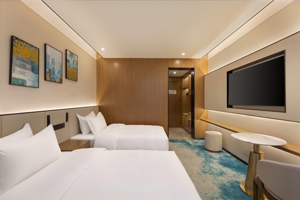 Days Inn by Wyndham Yantai Penglai 25/37