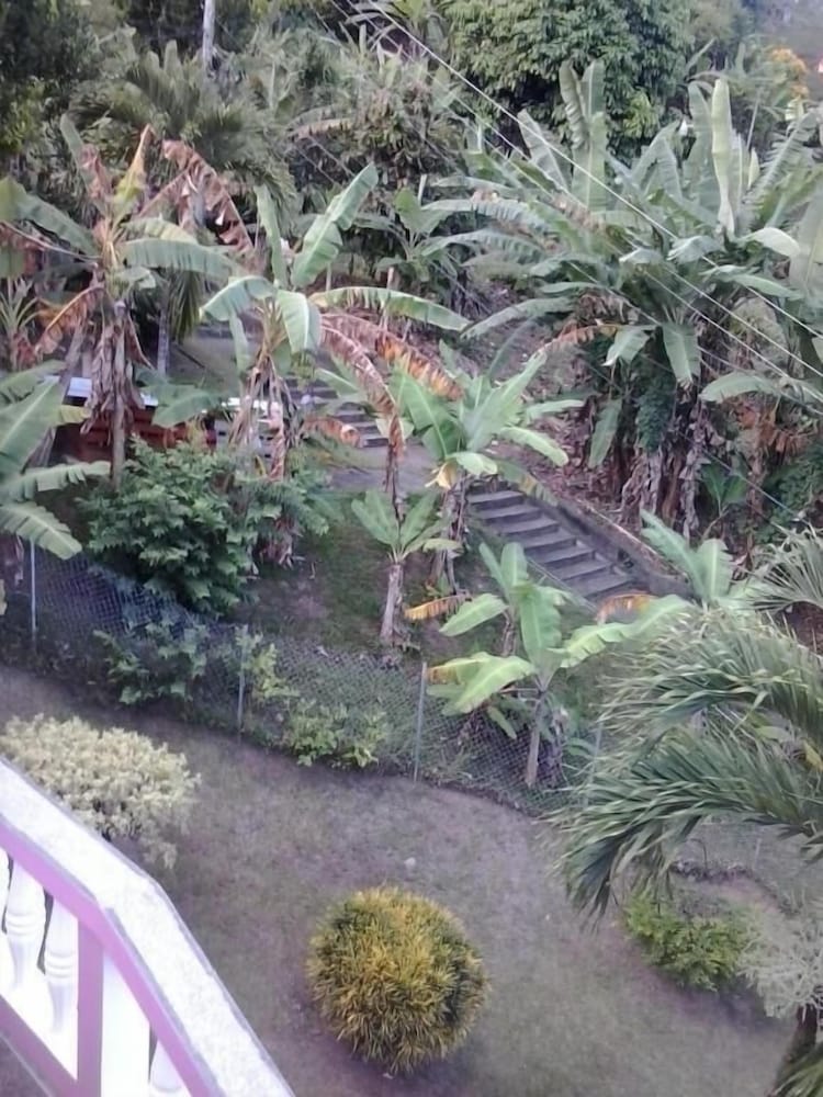 Top Ranking Hill View Guesthouse 16/23