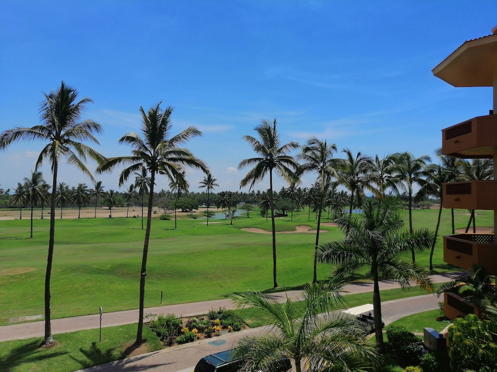 Las Villas Hotel & Golf By Estrella del Mar 18/47