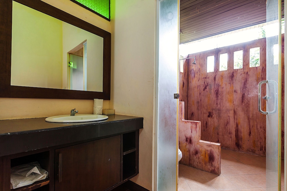 Lanta Klong Nin Beach Resort 68/70