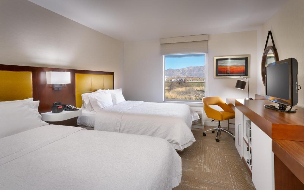 Room, 2 Queen Beds