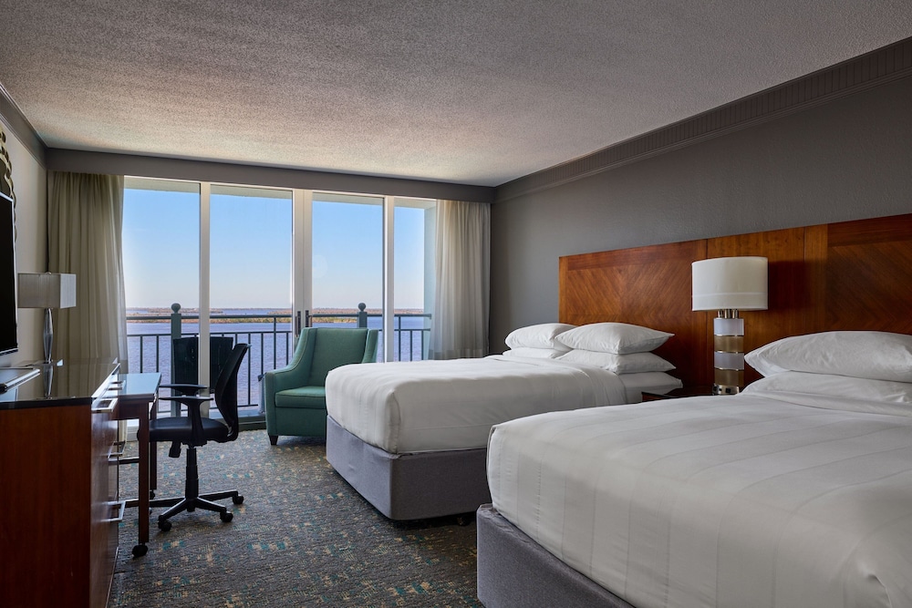 Tower, 2 Queen Beds, Water Front, Balcony، Marriott Sanibel Harbour Resort And Spa 3/9