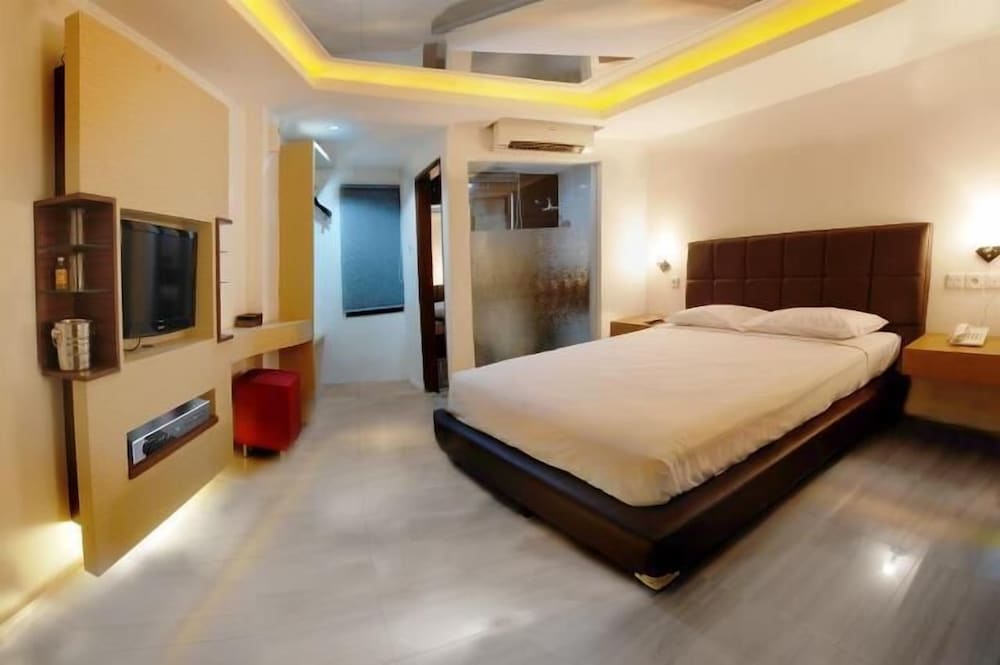 Antoni Hotel 14/35