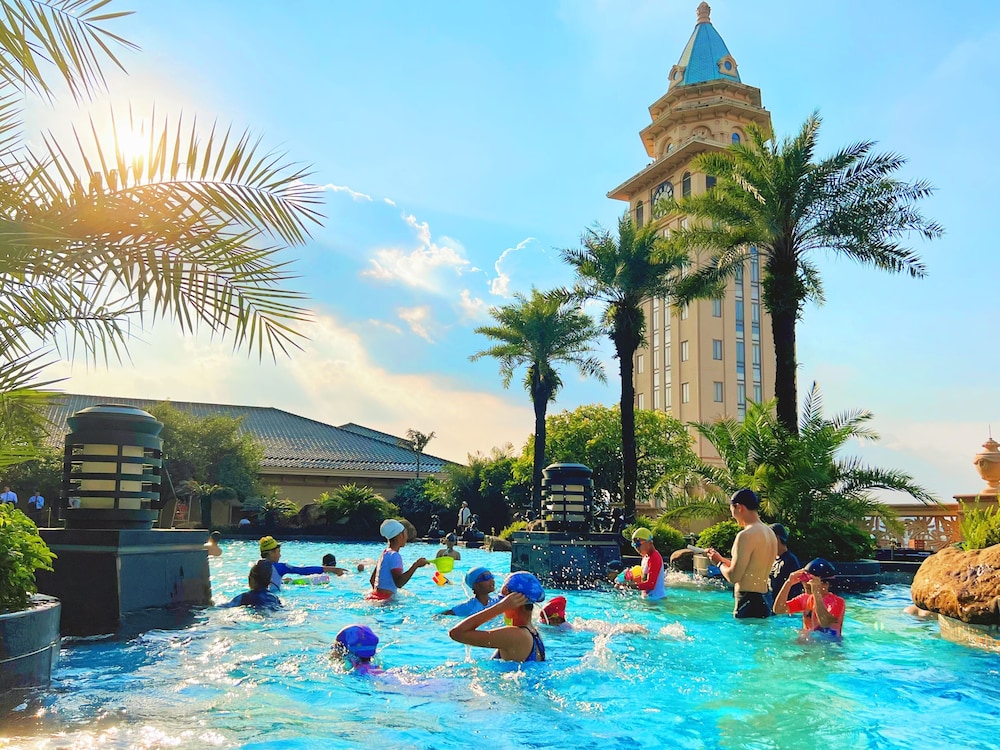 Chateau Star River Guangzhou Hotel 66/74
