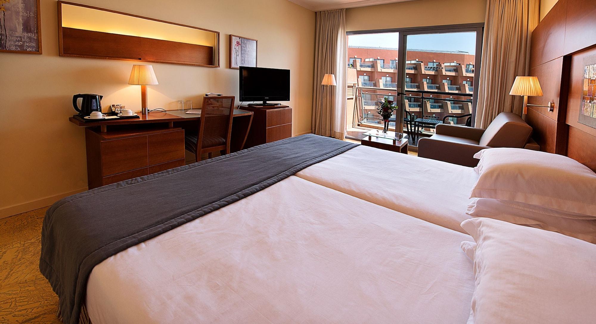 1 Bedroom, Family, Double Bed, Protur Roquetas Hotel & Spa 2/4