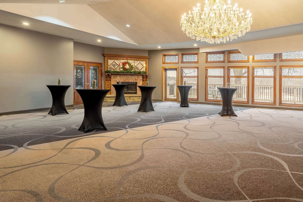 Riverview Inn & Suites, Ascend Hotel Collection 35/72