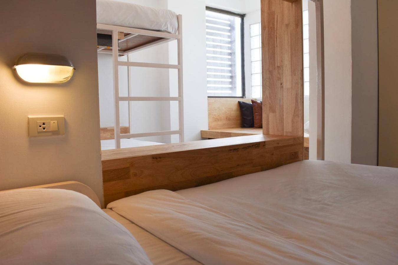 سكن مشترك مختلط، Loyy Hotel 9/10