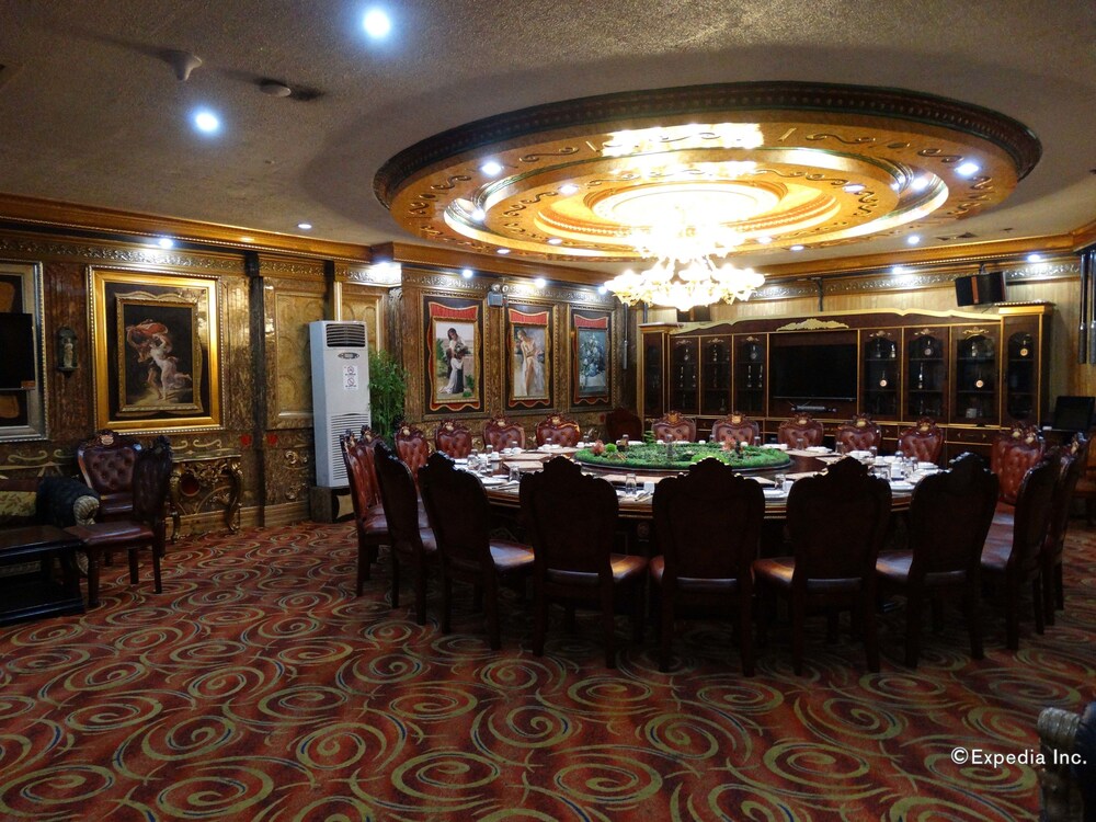 Lido De Paris Hotel 35/41