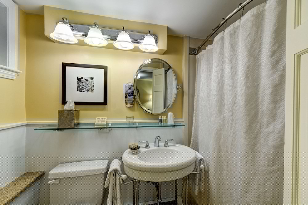 Port Inn And Suites Portsmouth, Ascend Hotel Collection 17/45
