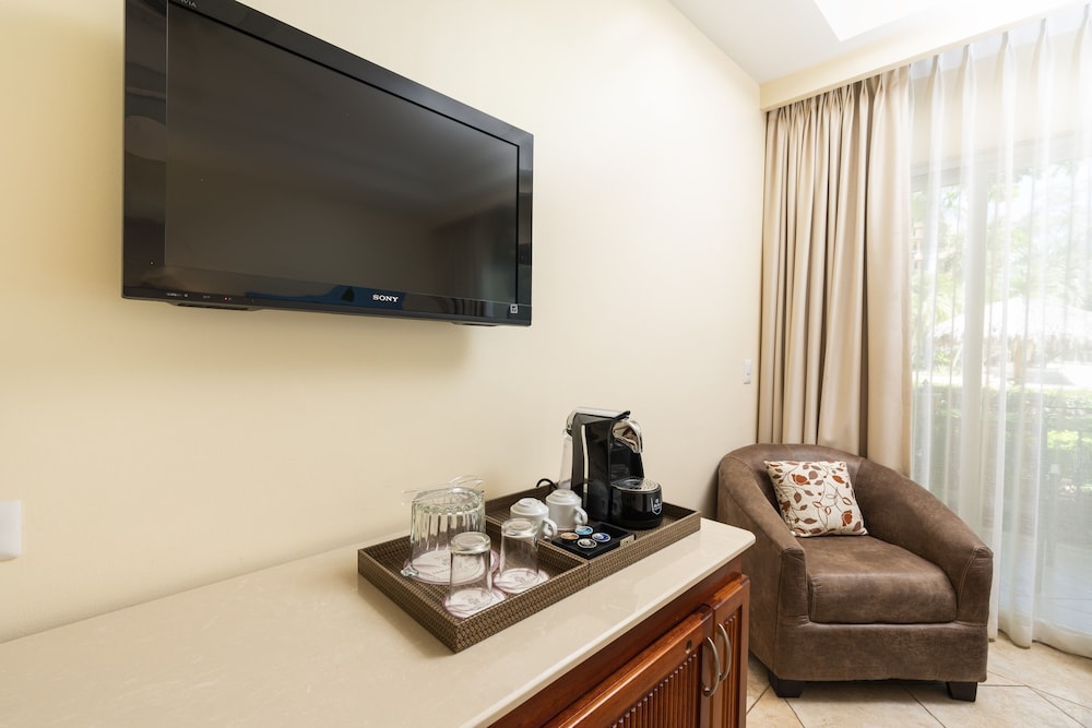 Tamarindo Diria Beach Resort 41/63