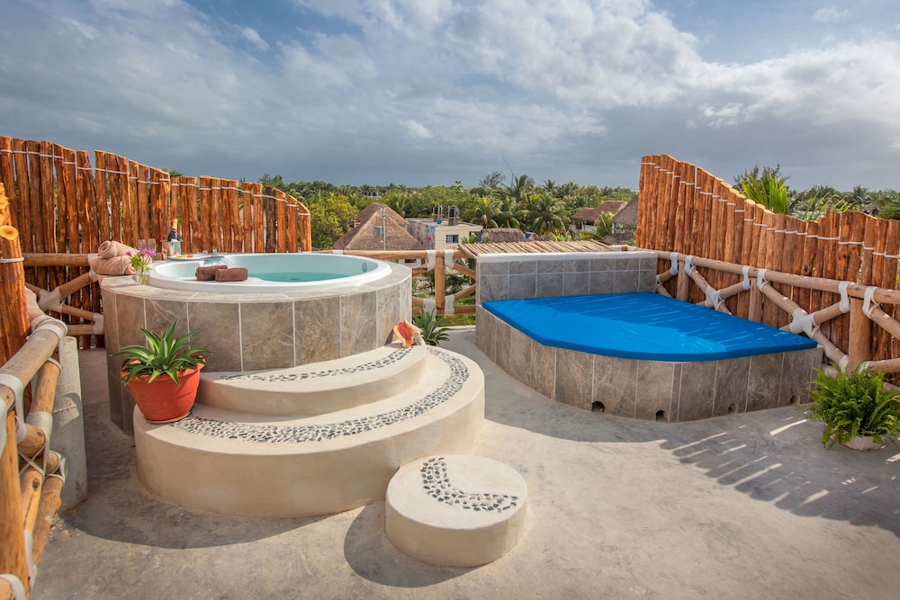 Beachfront Hotel La Palapa - Adults Only 27/36