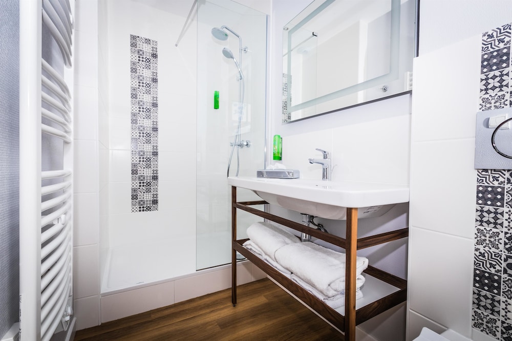 غرفة سوبيريور بسريرين منفصلين، Best Western Hotel De France 7/8