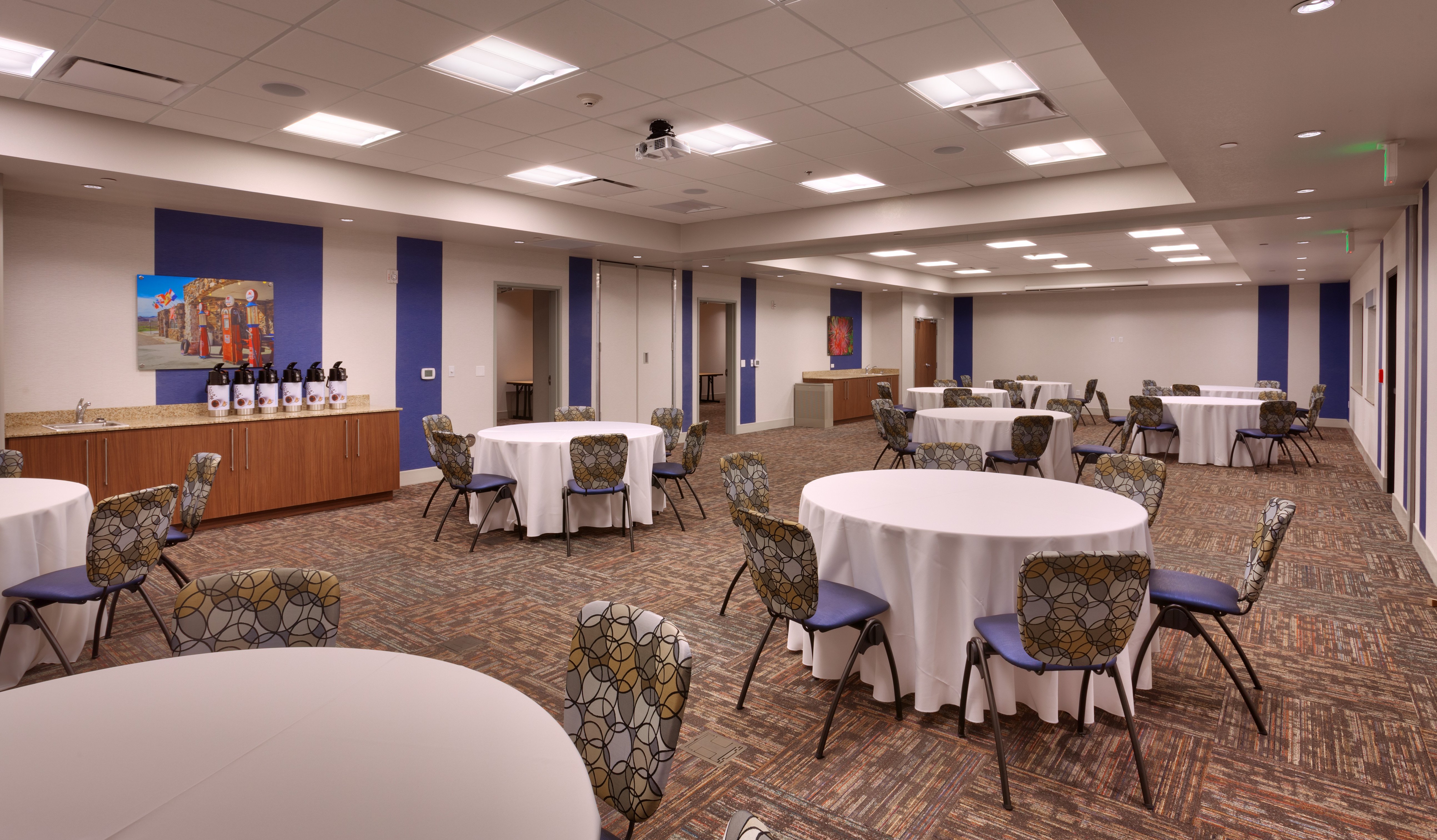 Holiday Inn Express Suites Phoenix West Buckeye 56/59