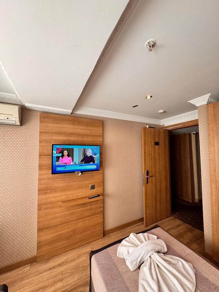 Prens Hotel 23/32