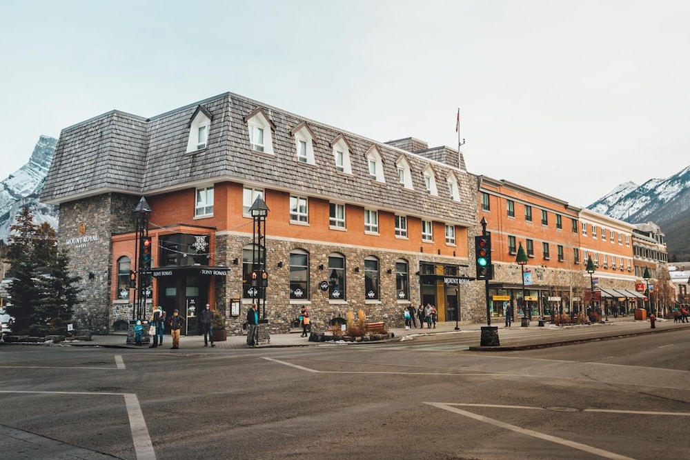 Mount Royal Hotel 4/50
