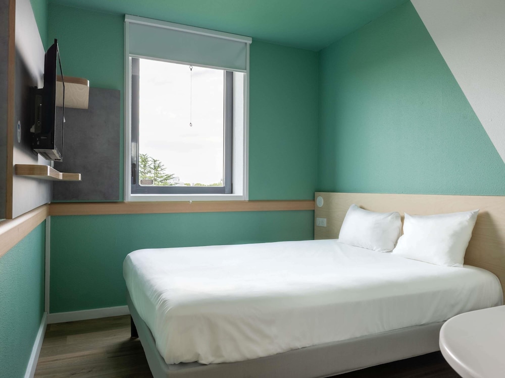 IBIS BUDGET TOULOUSE AEROPORT 32/67