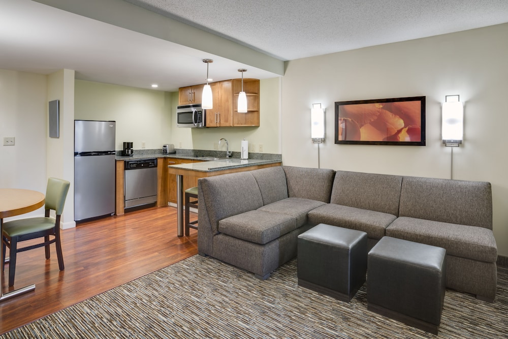 HYATT house Hartford North/Windsor 35/55