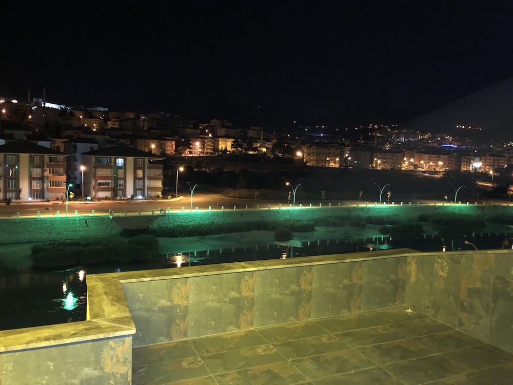 Kehribar Otel & Cafe Restaurant 38/50