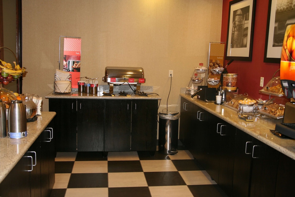 Hampton Inn Van Horn 37/48