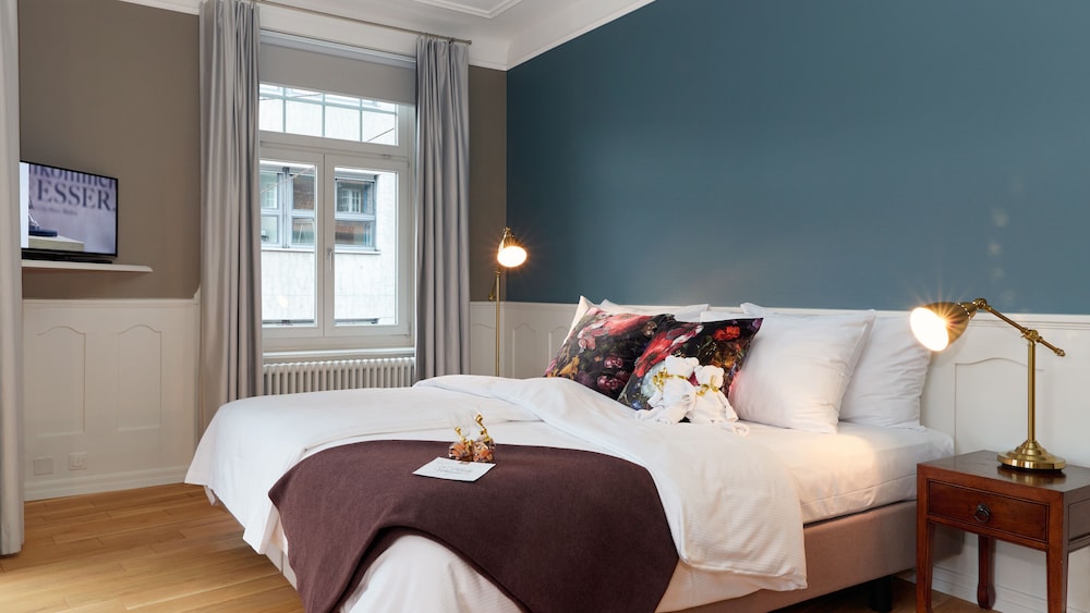Blue City Hotel 33/63