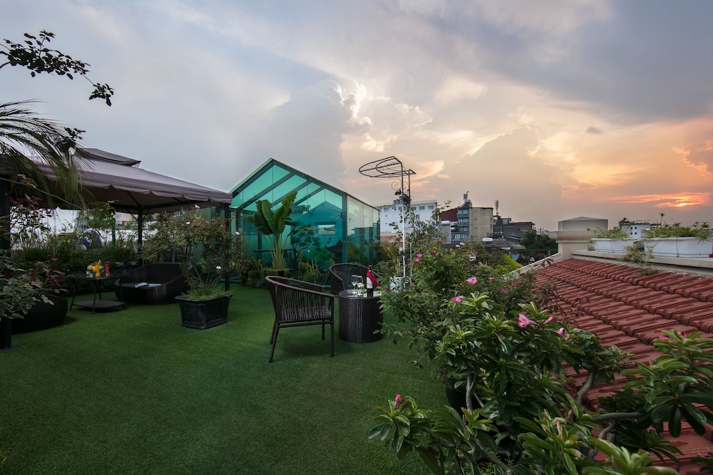 Hanoi Nostalgia Hotel & Spa 55/64