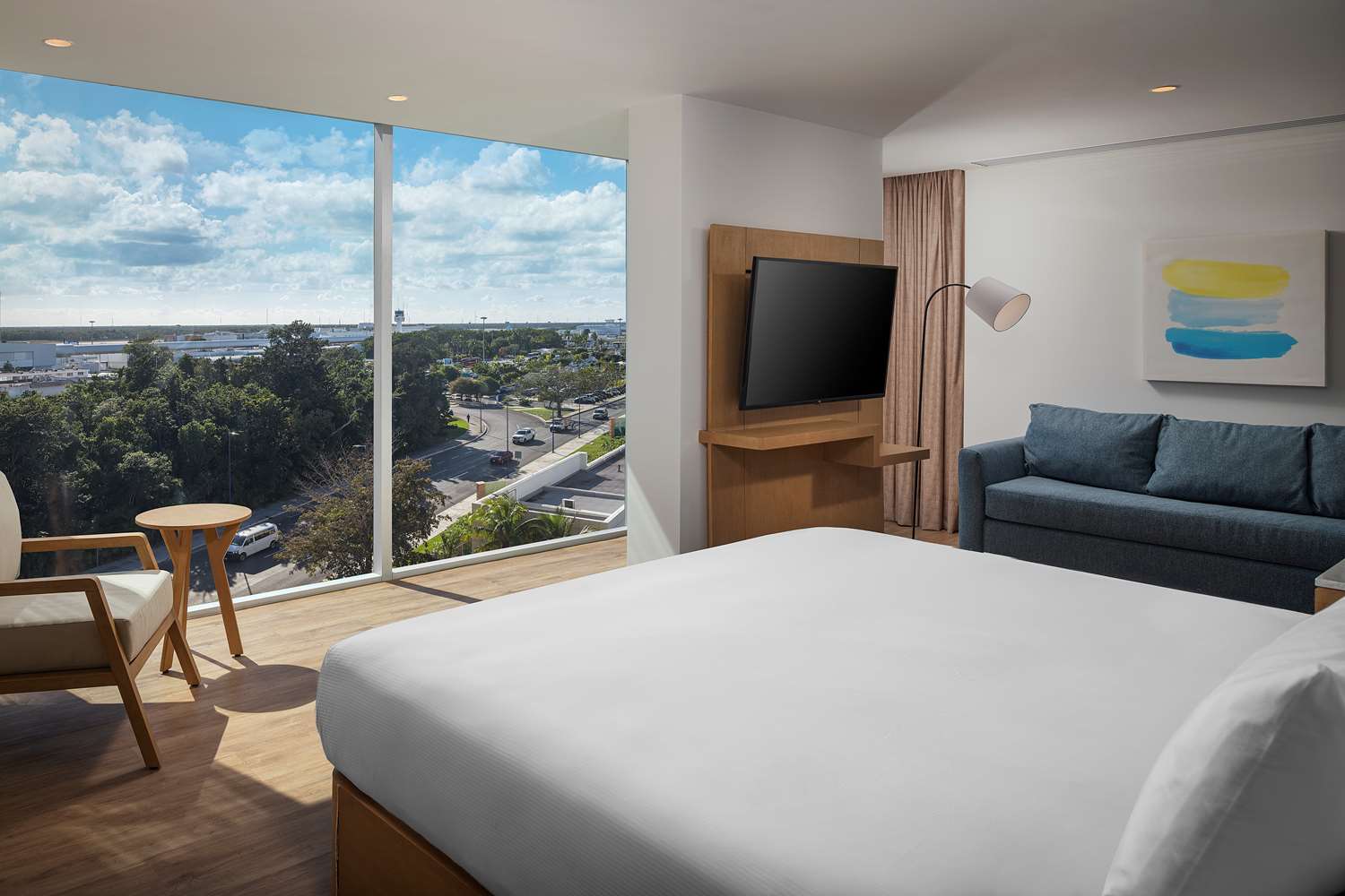 1 Bedroom, Suite, King Bed, Sofa