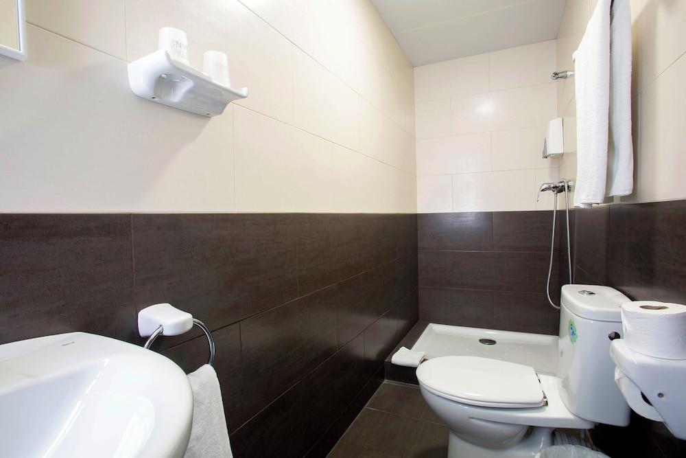 Hostal Sans 47/50