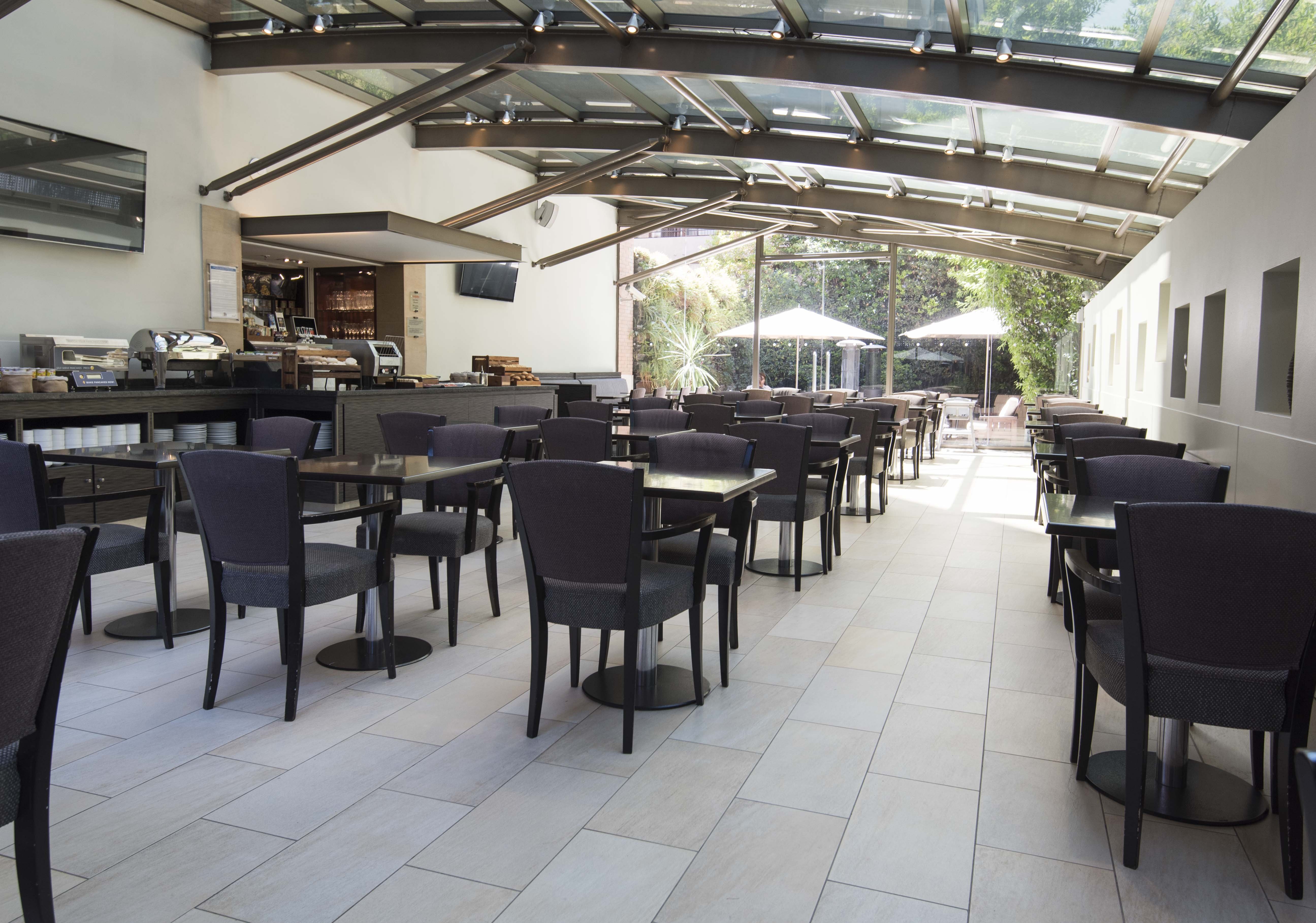 Holiday Inn Express Santiago Las Condes Former Holiday Inn Express Santiago el Golf 55/75
