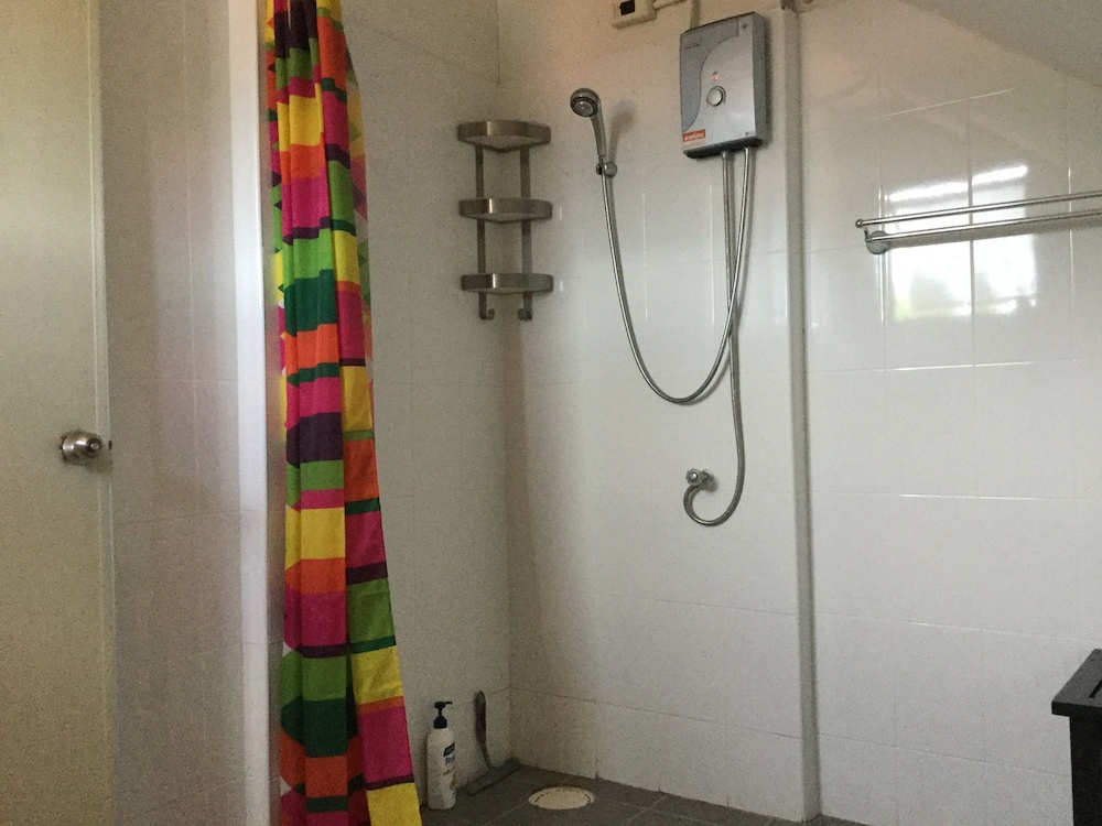 Phuket Gay Home Stay - Caters To Men 26/44
