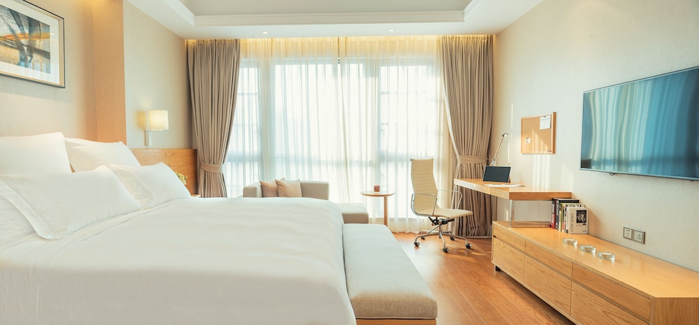 1 BEDROOM, GREAT