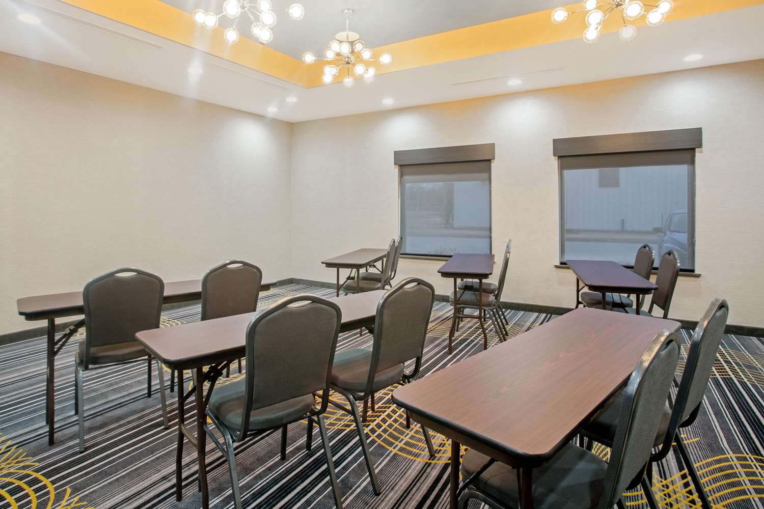 La Quinta Inn & Suites By Wyndham Ponca City 34/45
