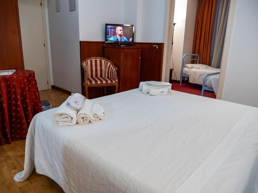 Hotel Joli 30/68