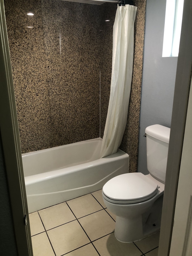 La Mirage Inn Lax Airport 20/29