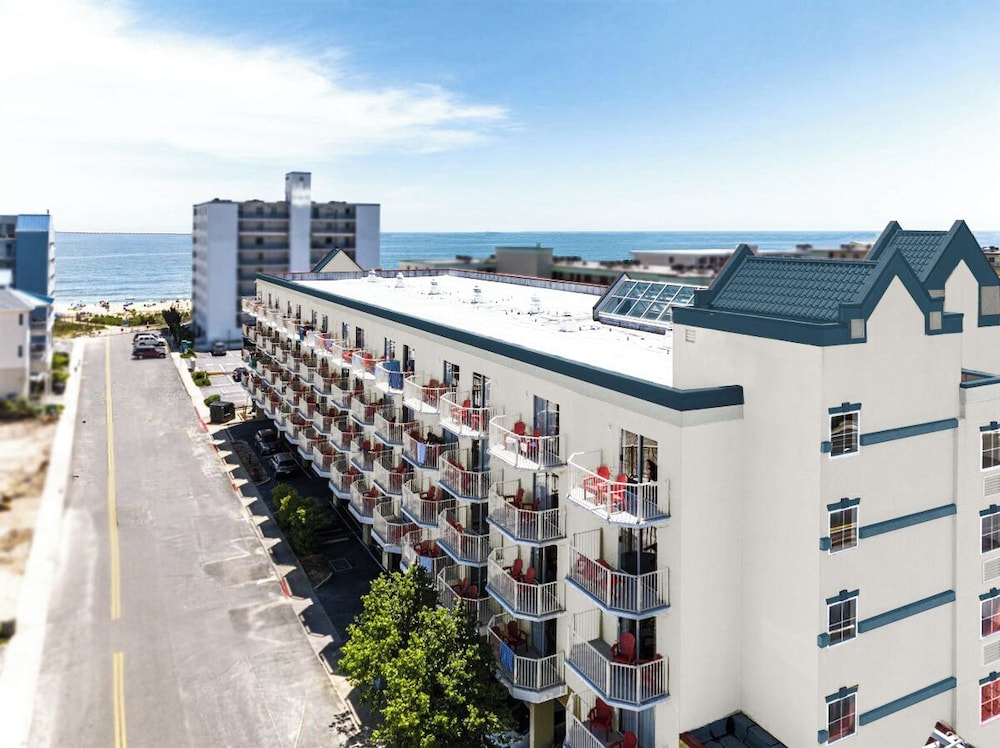 Bonita Beach Hotel 2/69