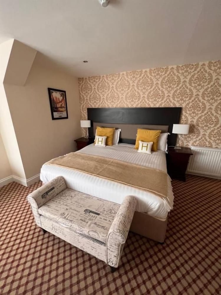 Haley s Hotel 27/65