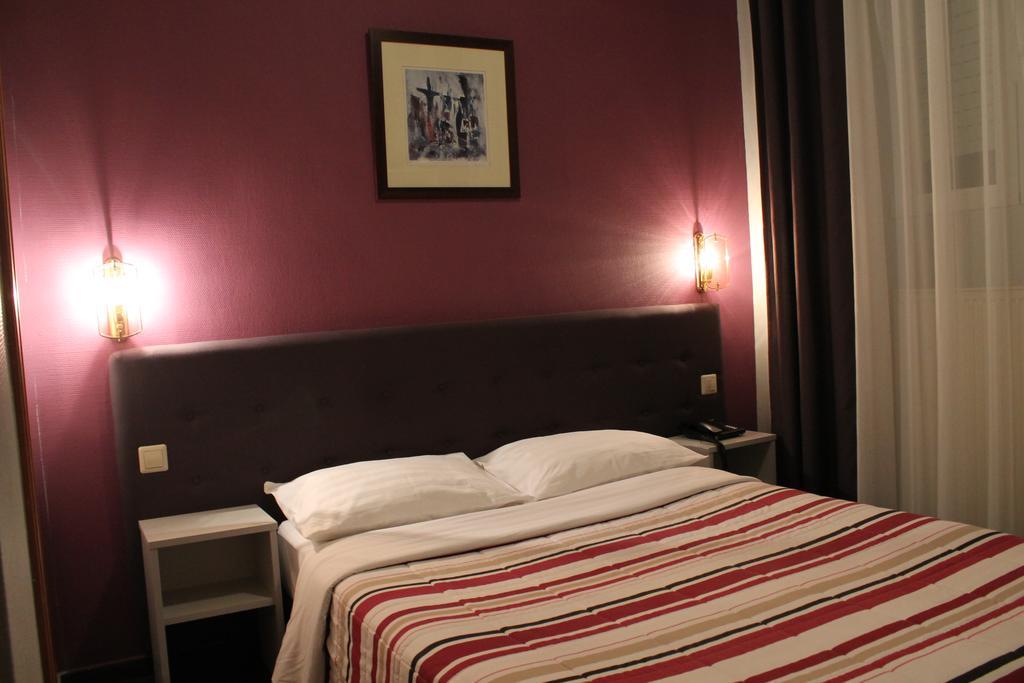 Yasha Hotel 5/17