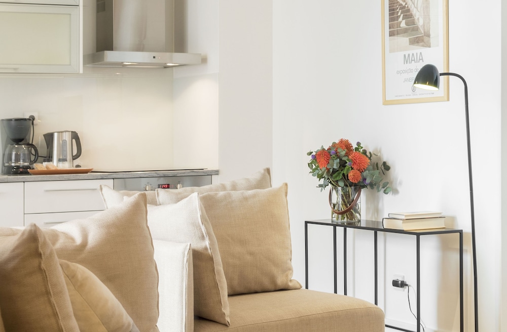 LISBON SERVICED APARTMENTS BAIXA CASTELO 15/74