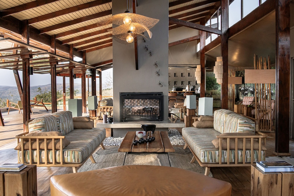 Rhino Ridge Safari Lodge 26/50