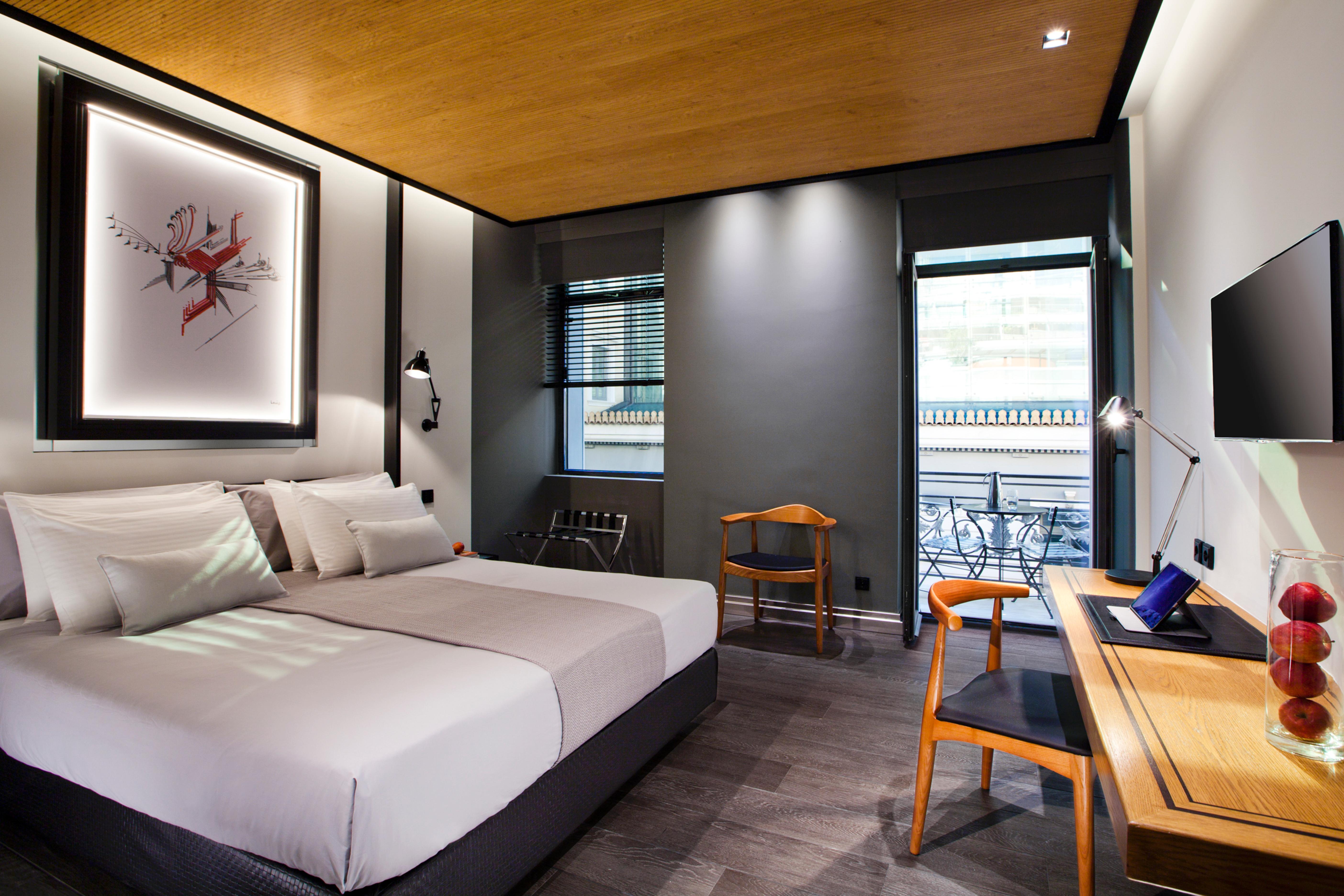 2 Bedrooms, Suite