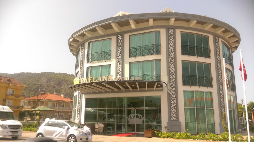 Exelans Hotel & Spa 3/45