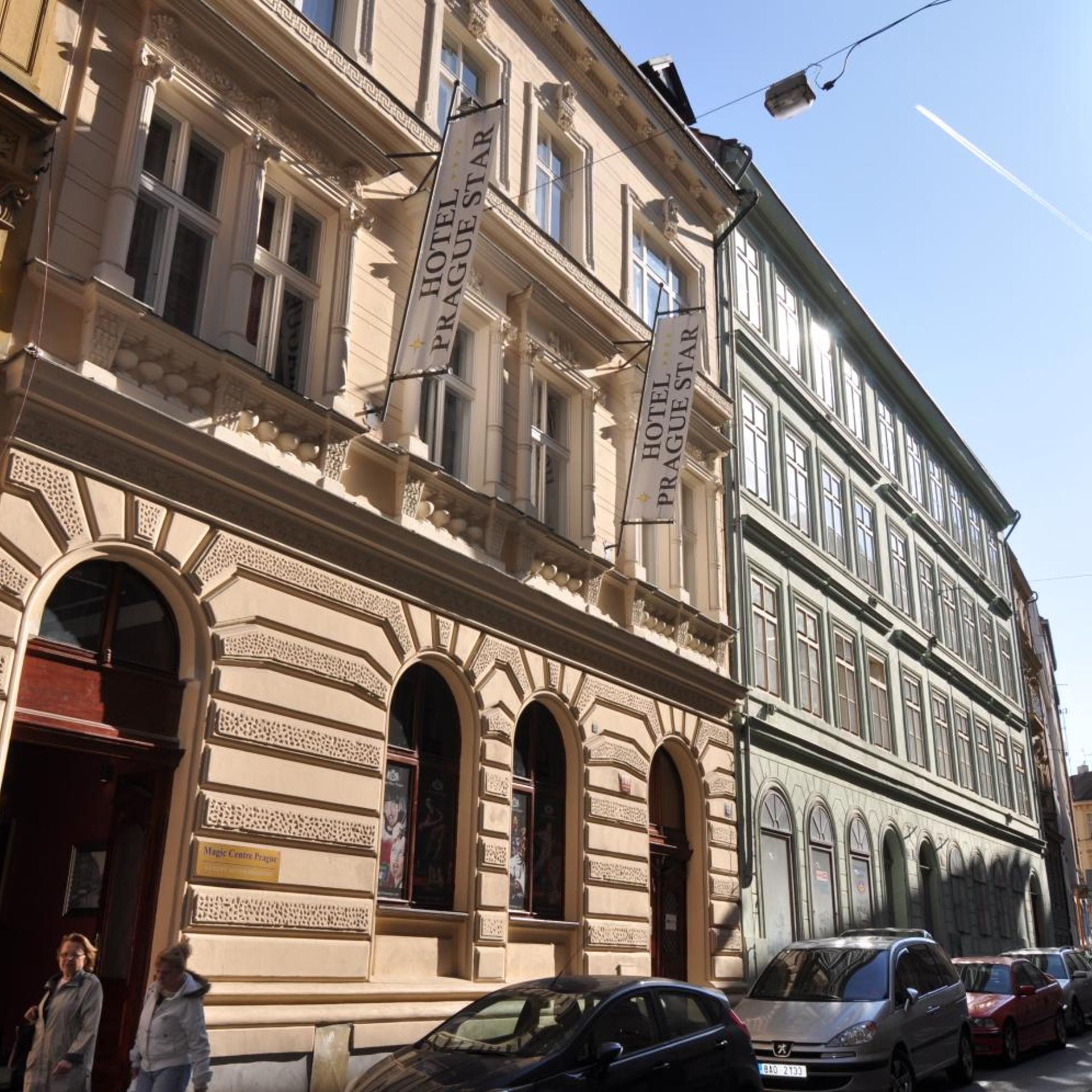 HOTEL PRAGUE STAR 57/62