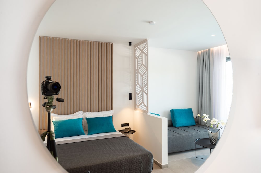 Zoes Hotel 19/36