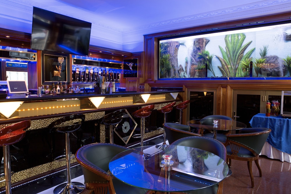 Westpoint Hotel 40/50