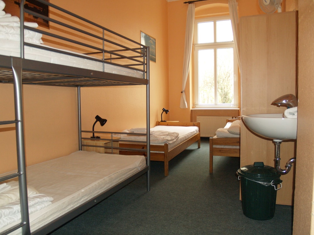 HappyGoLucky Hotel + Hostel 16/52