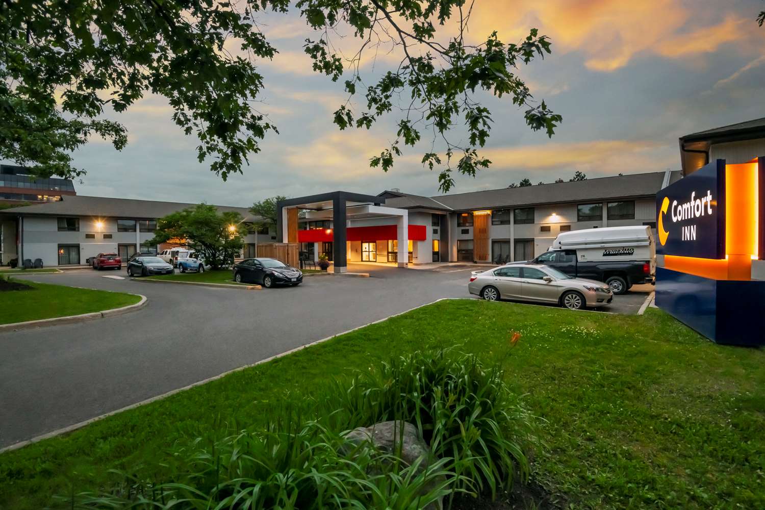 Comfort Inn West Kanata 13/14